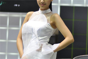 Shanghai's traditional wedding is a colorful and cultural grand ceremony, reflecting the country's long history and diverse ethnic characteristics through its rich rituals and customs. However, with t