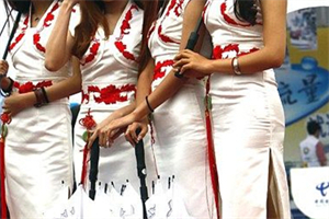 体验村庄的传统婚礼 体验村庄的传统婚礼